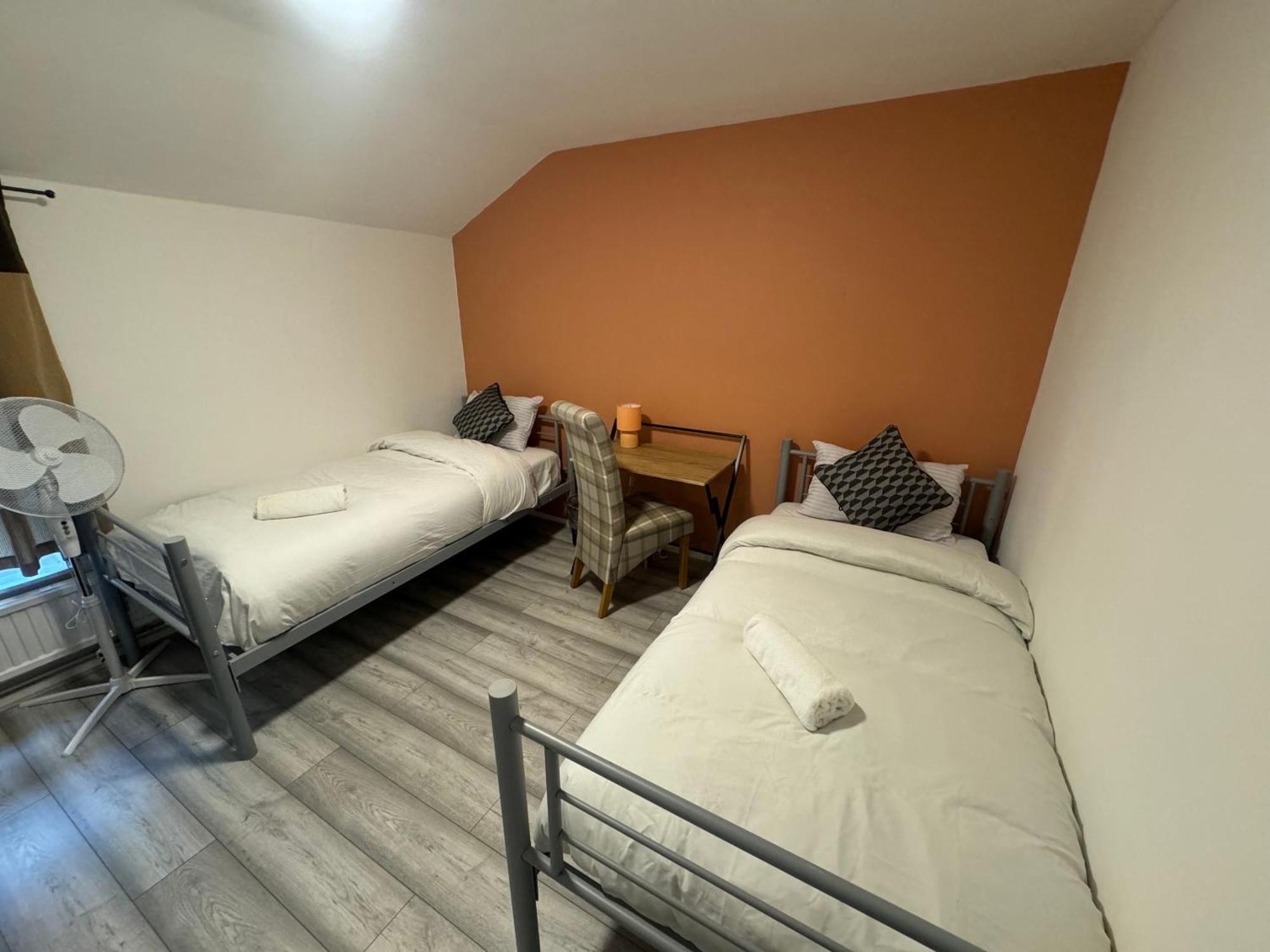 Tottenham Velvet Suites Лондон Екстериор снимка