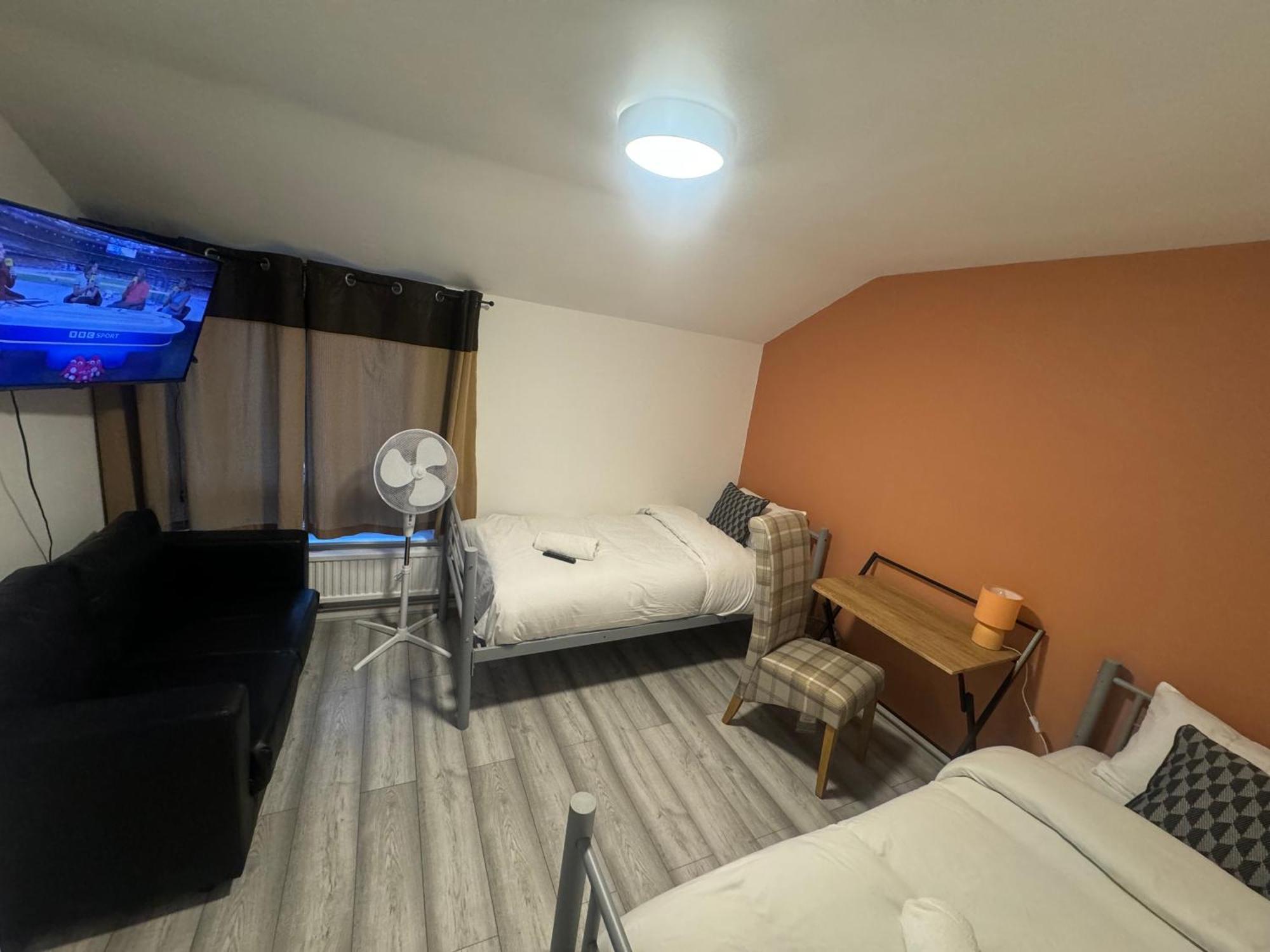 Tottenham Velvet Suites Лондон Екстериор снимка